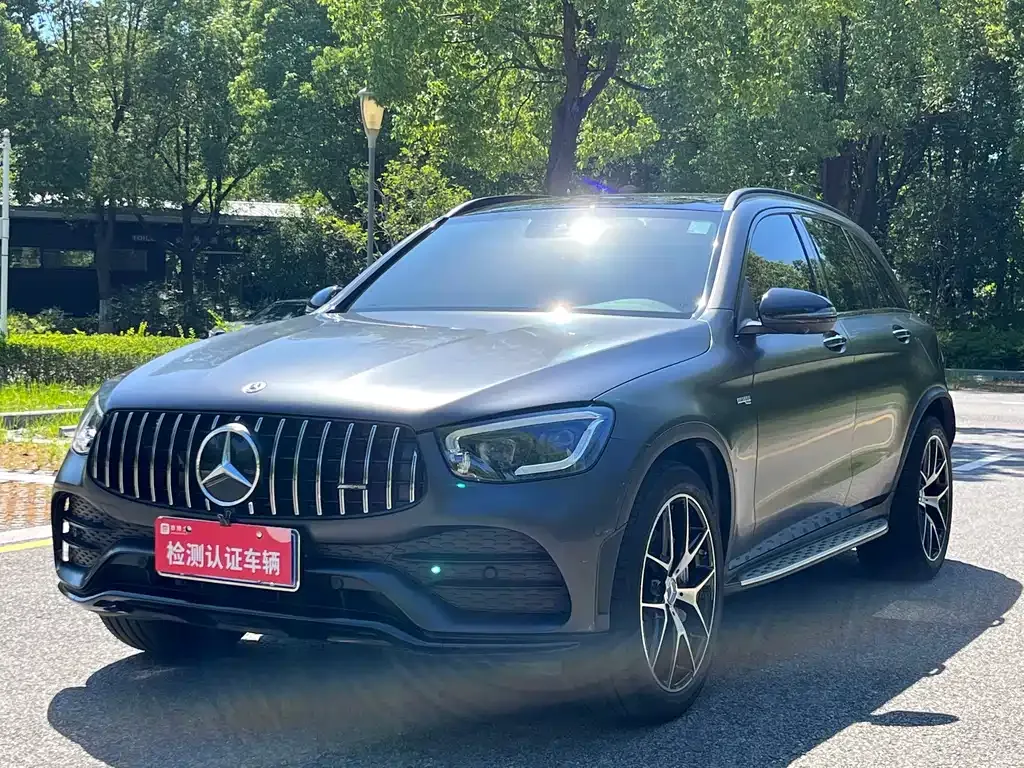 Mercedes-Benz GLC AMG — фото 1