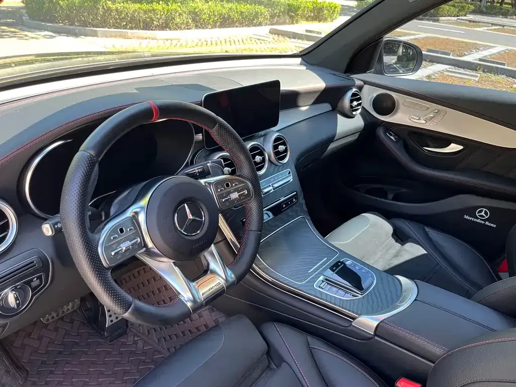 Mercedes-Benz GLC AMG — фото 4