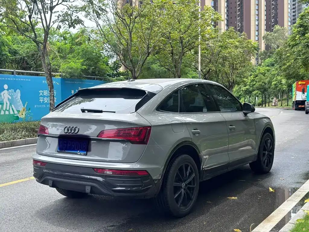 Audi Q5L Sportback — фото 8