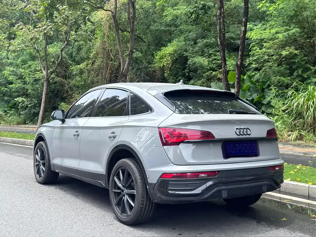Audi Q5L Sportback — фото 10