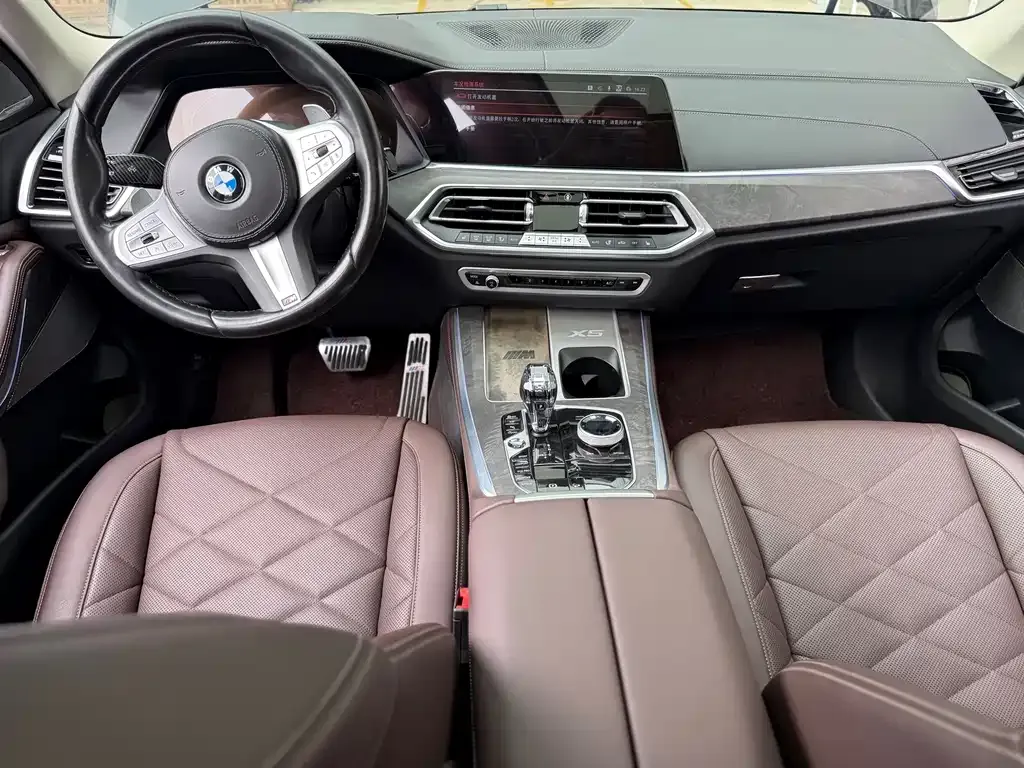 BMW X5 — фото 10