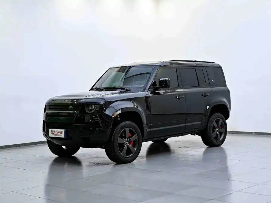 Land Rover Defender — фото 1