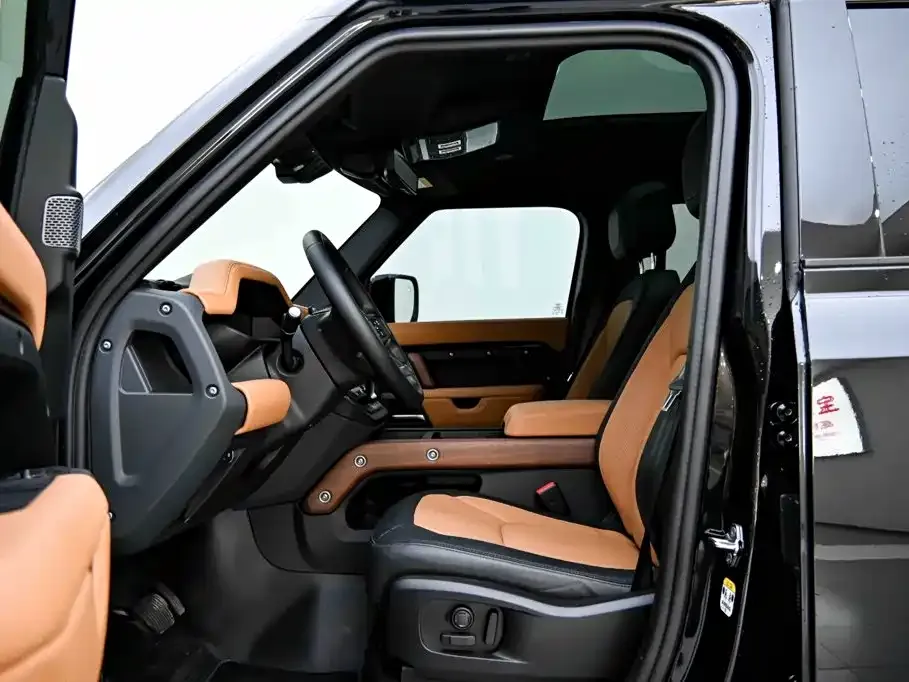 Land Rover Defender — фото 7