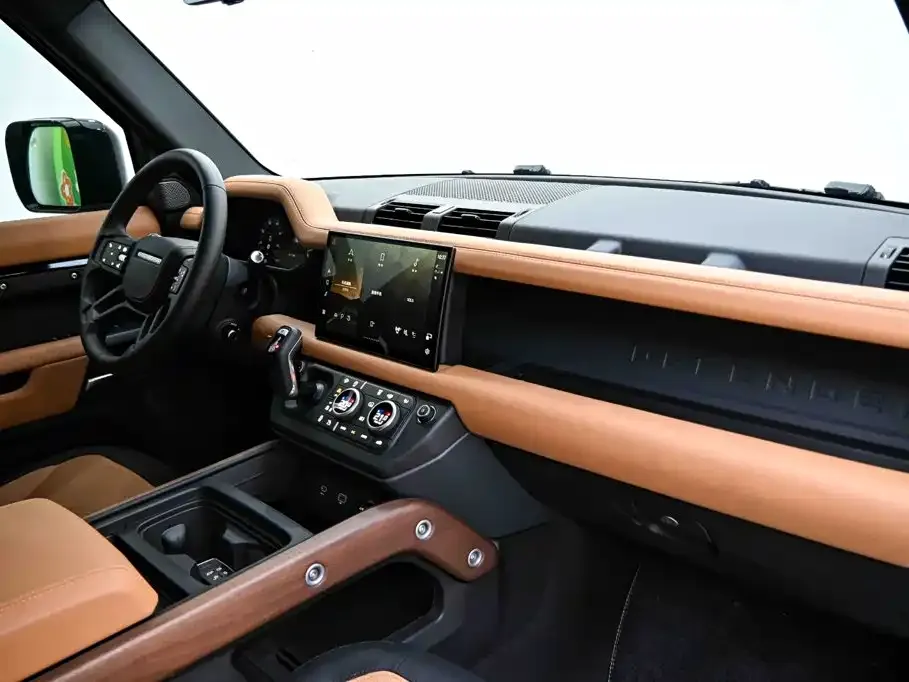 Land Rover Defender — фото 2