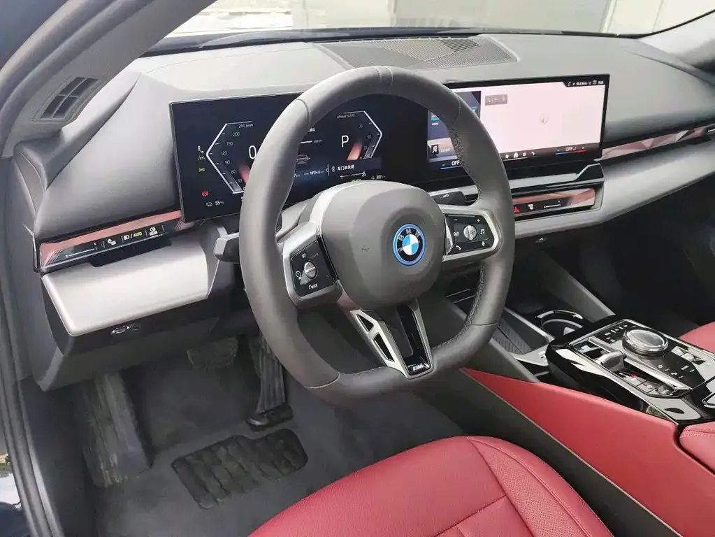 BMW i5 — фото 7