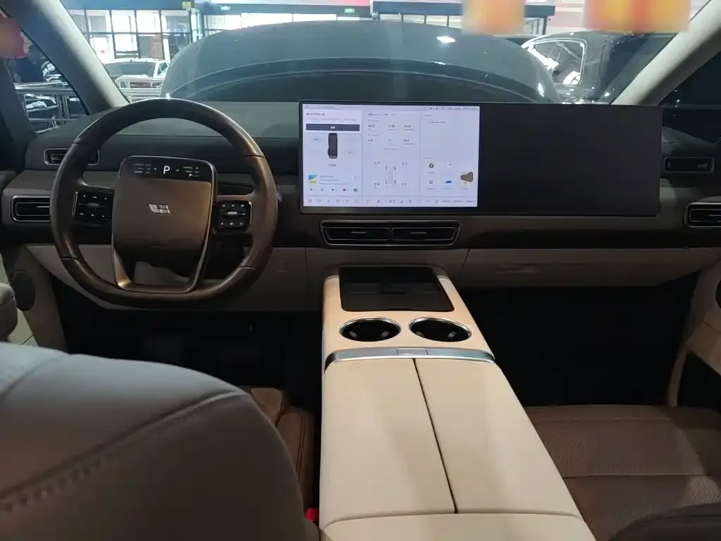 Li Auto MEGA — фото 3
