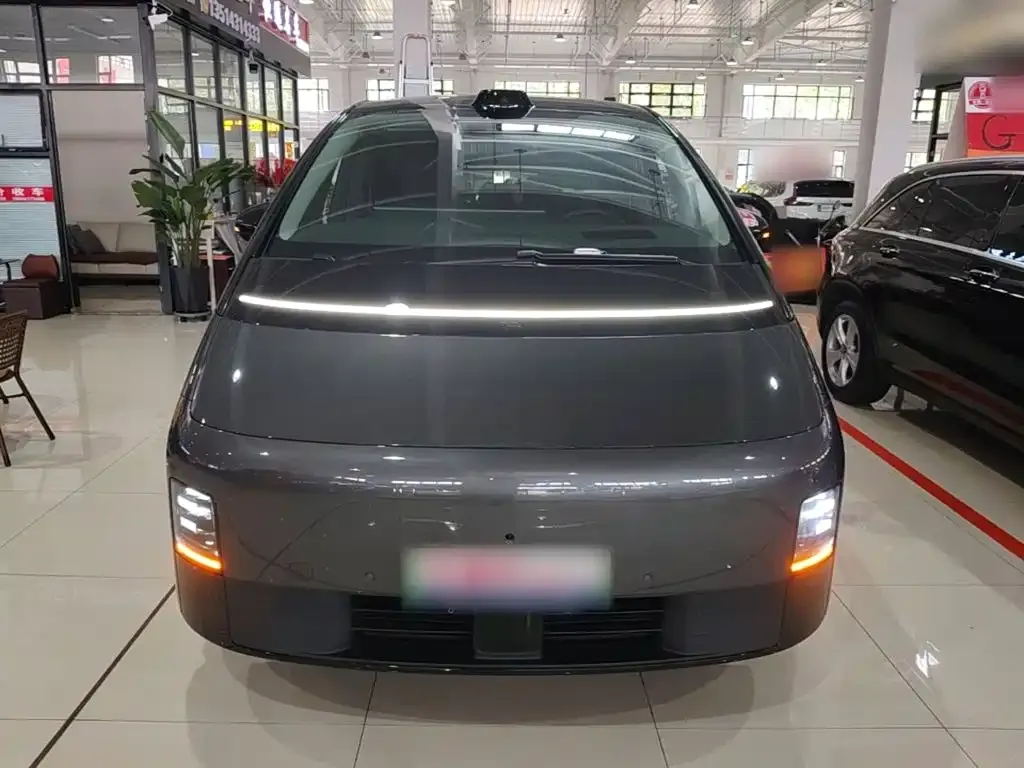 Li Auto MEGA — фото 8
