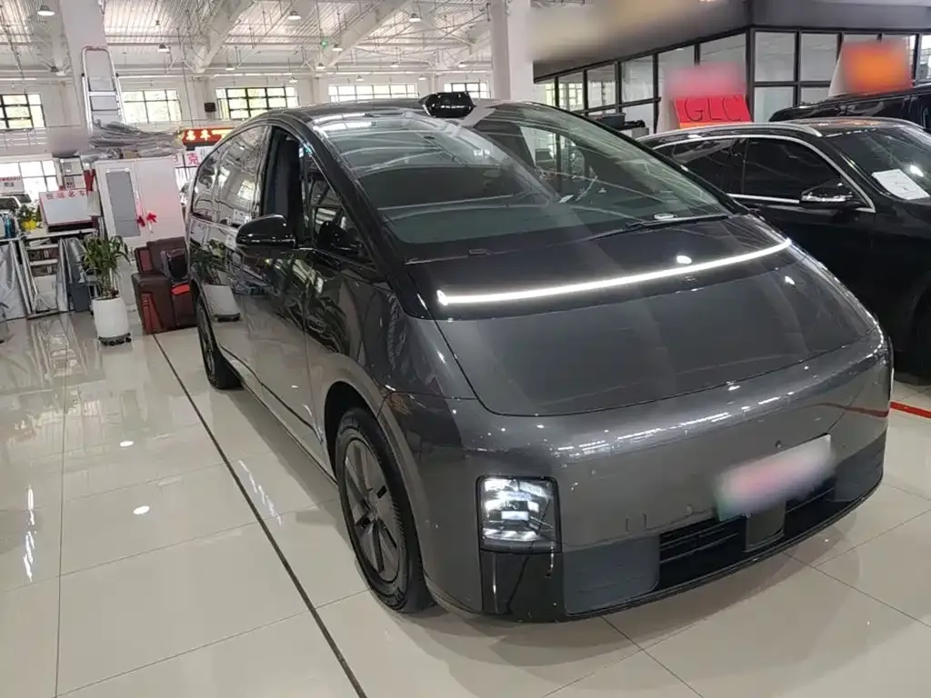 Li Auto MEGA — фото 4