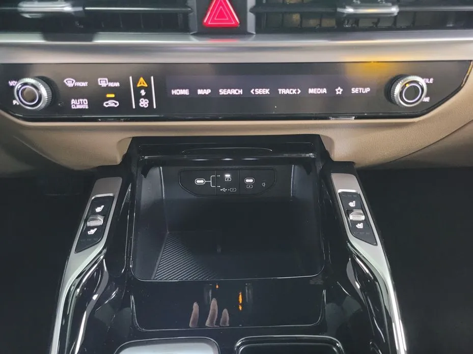 Kia Sorento — фото 6