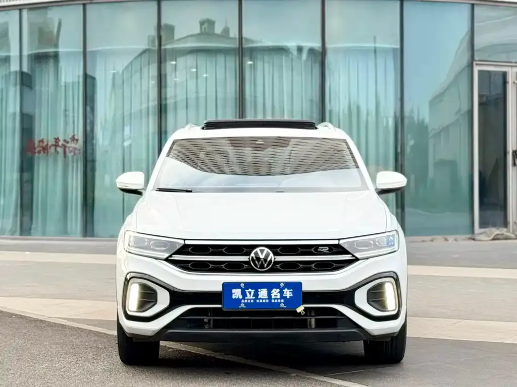 Volkswagen T-Roc — фото 2