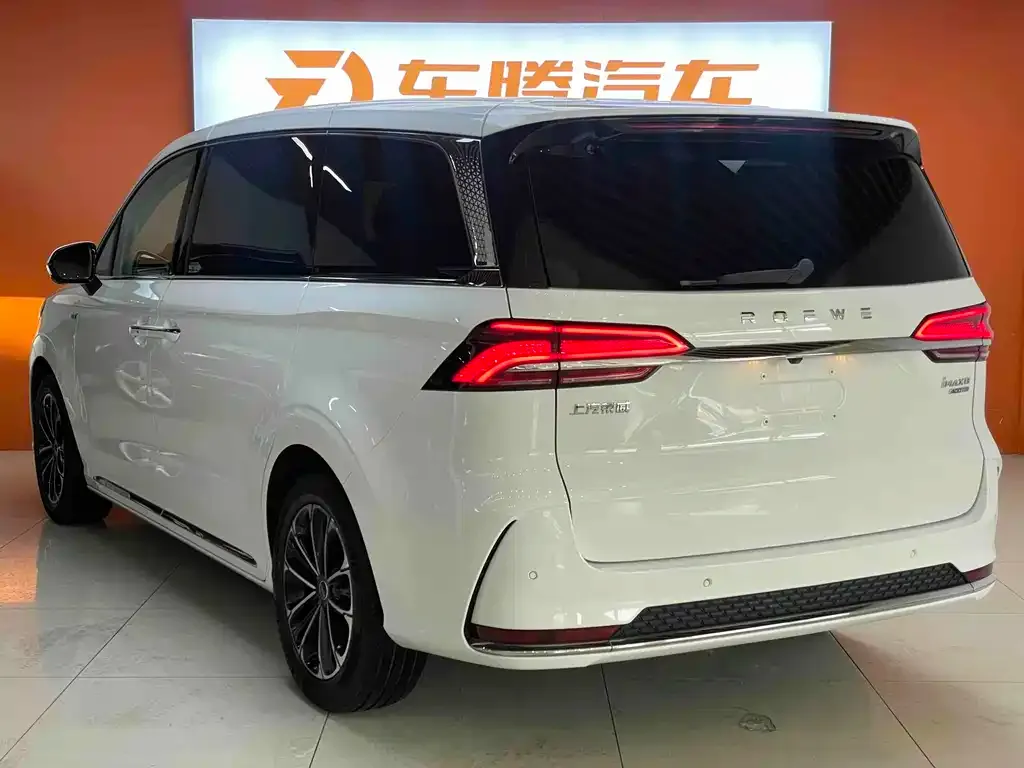 Roewe iMAX8 — фото 9