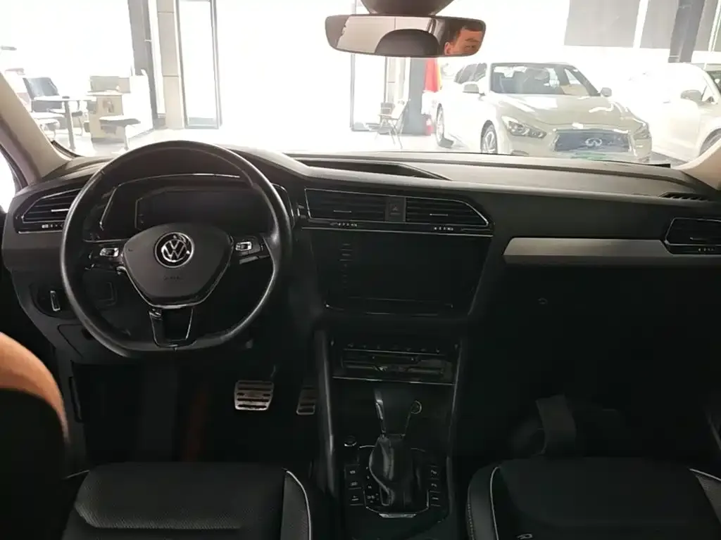 Volkswagen 途观L插电混动 — фото 3