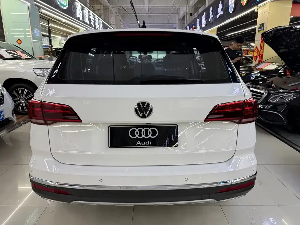 Volkswagen Tharu — фото 5