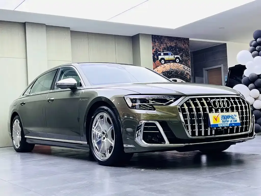 Audi A8 — фото 8