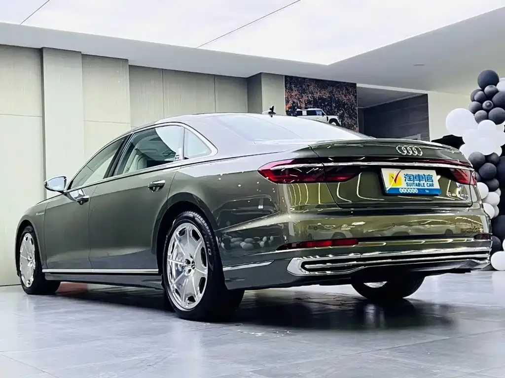 Audi A8 — фото 9