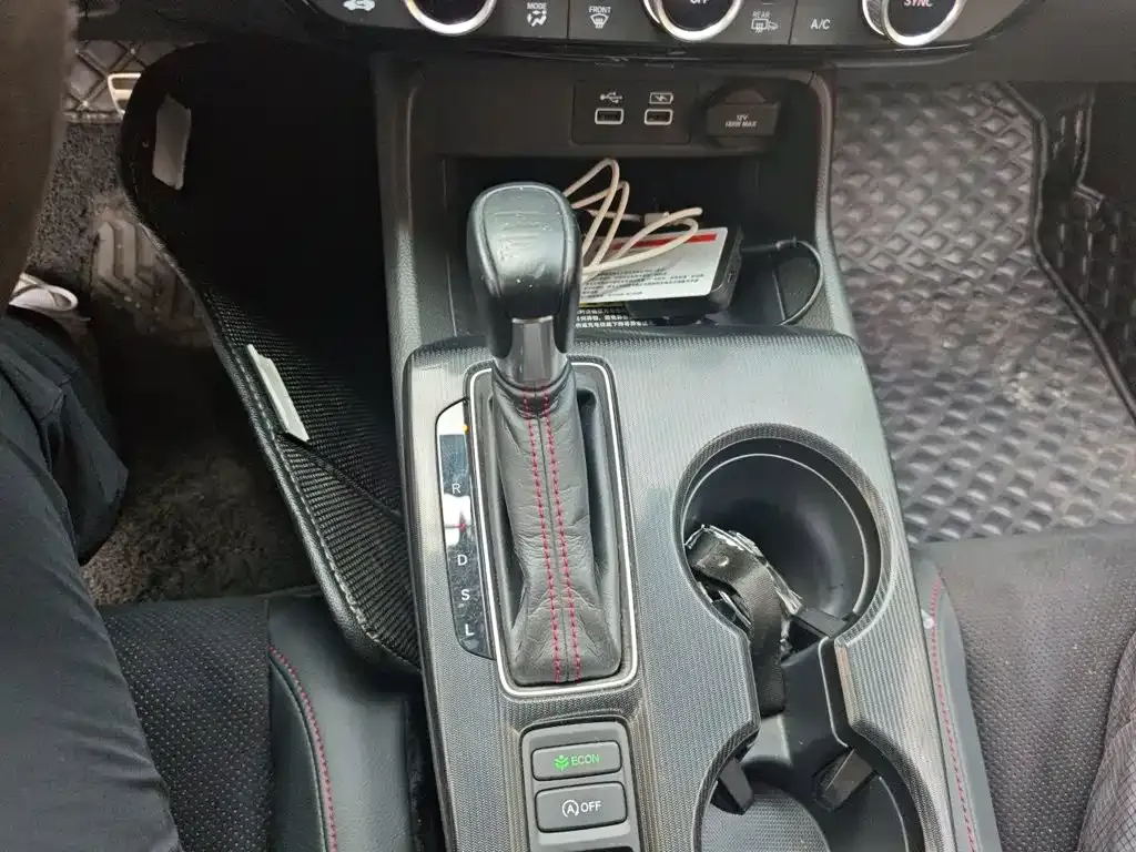 Honda Civic — фото 8