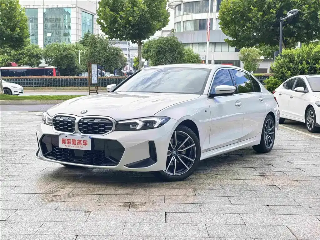 BMW 3 Series — фото 1