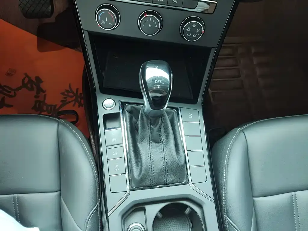 Volkswagen Passat — фото 4