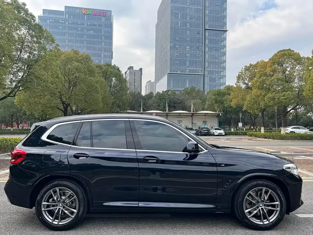 BMW X3 — фото 7