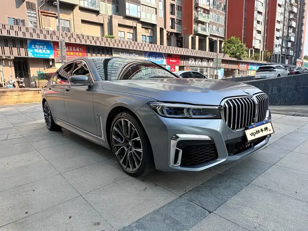BMW 7 Series — фото 5