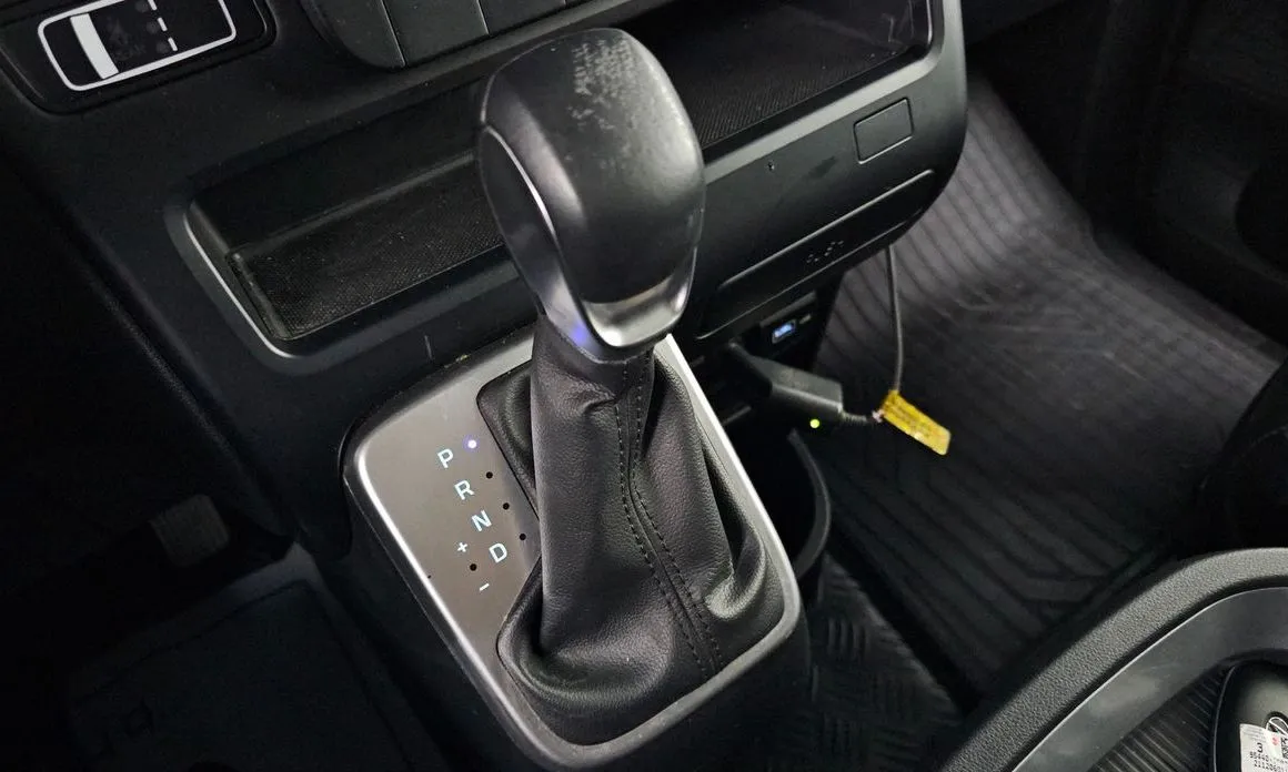 Hyundai Staria — фото 9