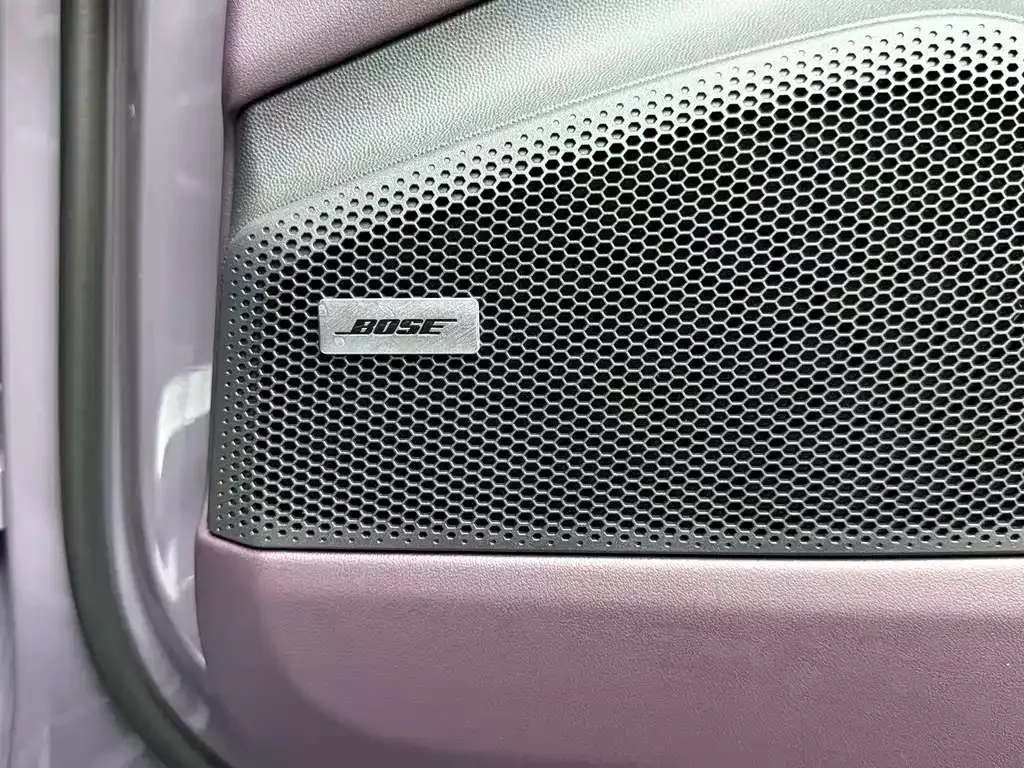 Porsche Macan EV — фото 7