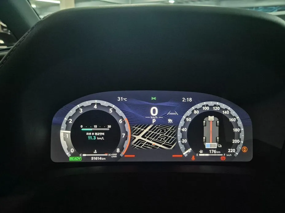 Toyota Alphard — фото 3