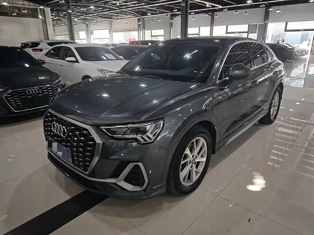 Audi Q3 Sportback — фото 1