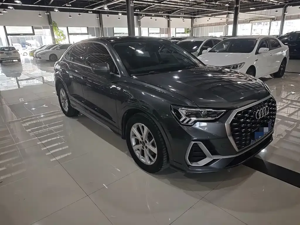 Audi Q3 Sportback — фото 9