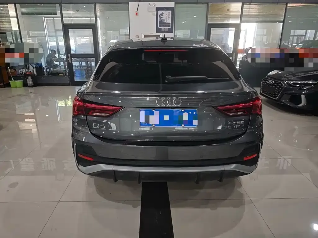 Audi Q3 Sportback — фото 8