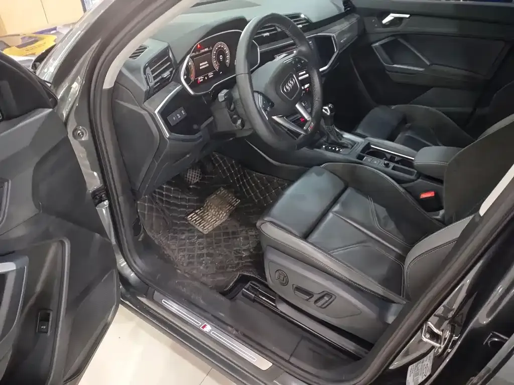 Audi Q3 Sportback — фото 2