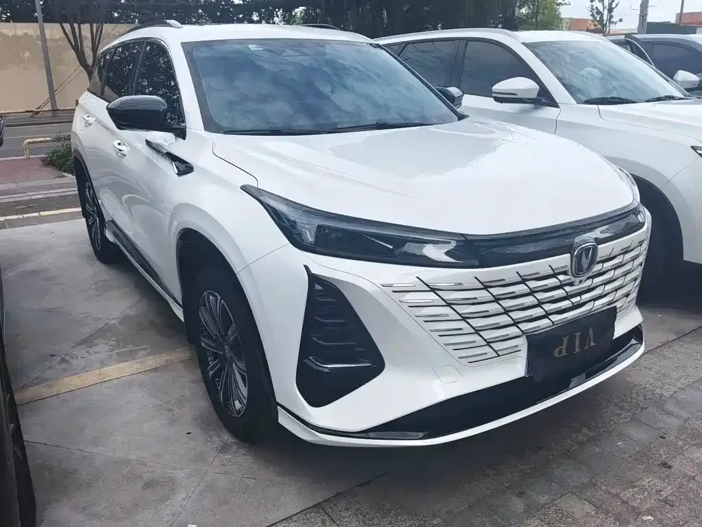 Changan CS75PLUS — фото 10