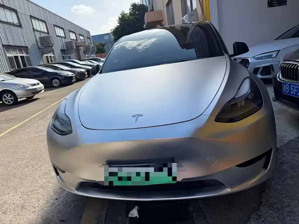 Tesla Model Y — фото 3