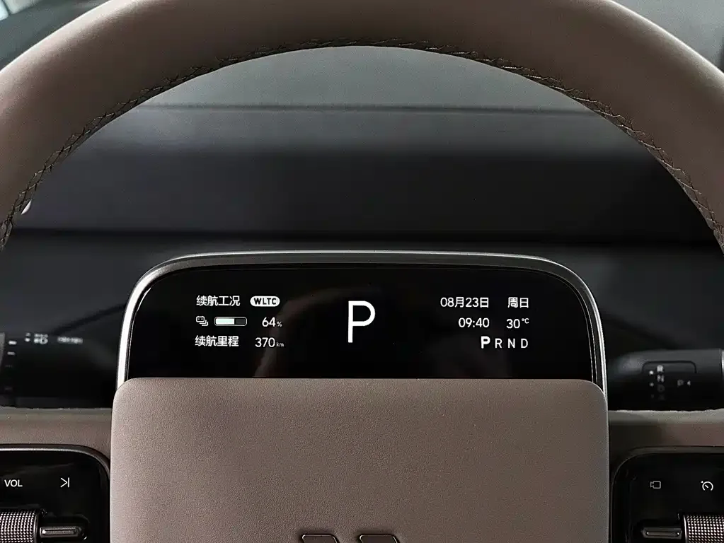 Li Auto MEGA — фото 6