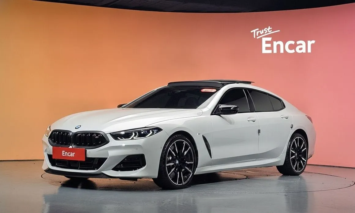 BMW 8-Series — фото 1