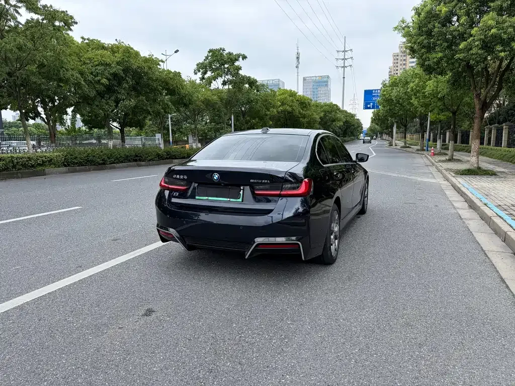 BMW i3 — фото 8