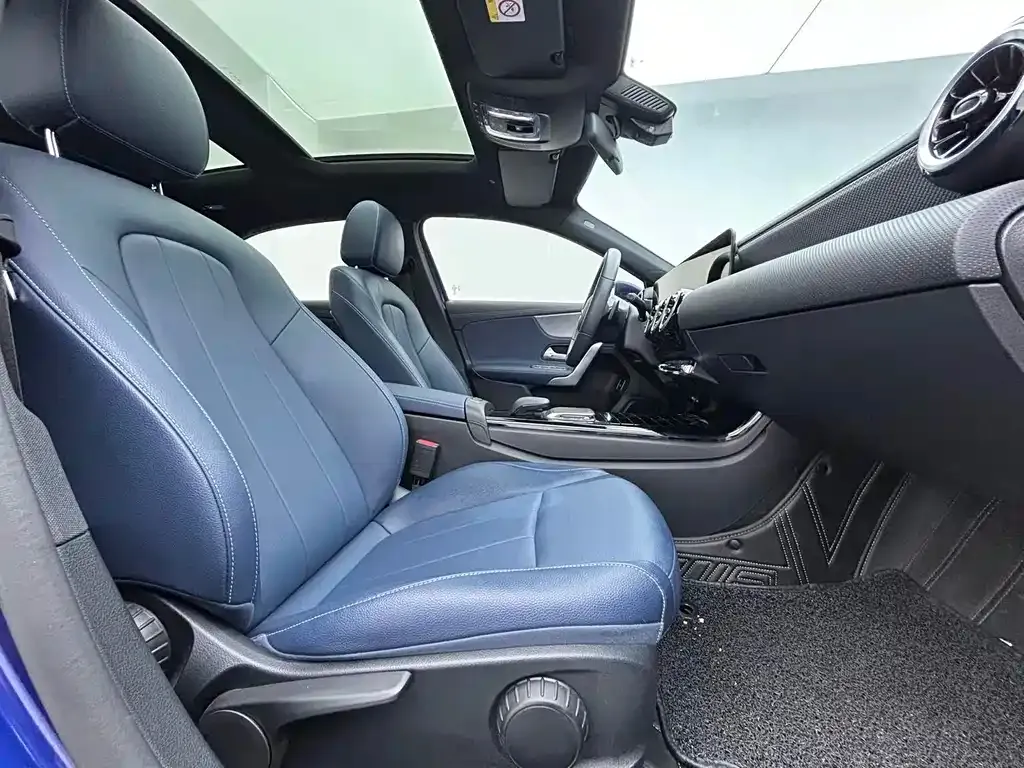 Mercedes-Benz A-Class — фото 10