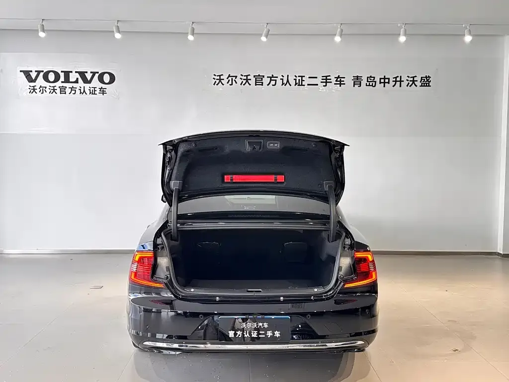Volvo S90 — фото 8