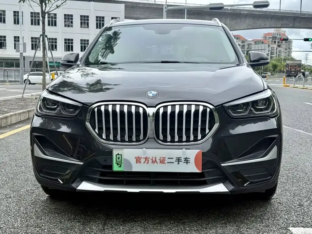 BMW X1 — фото 1