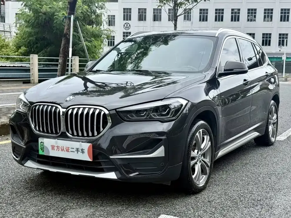 BMW X1 — фото 9