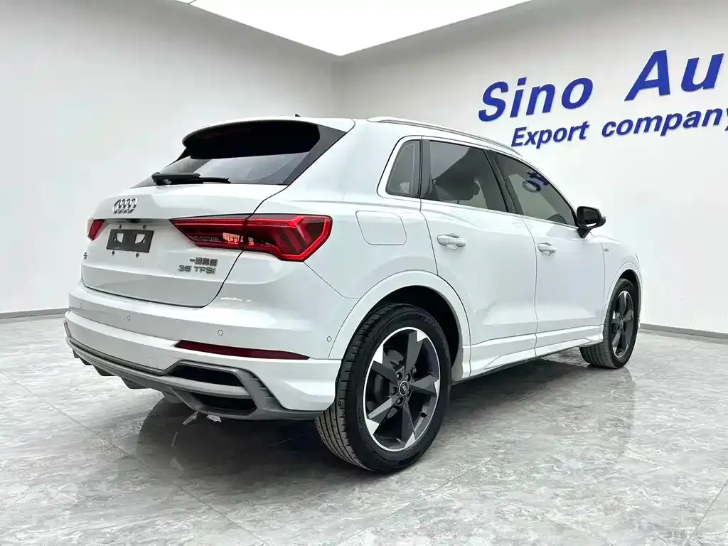 Audi Q3 — фото 5
