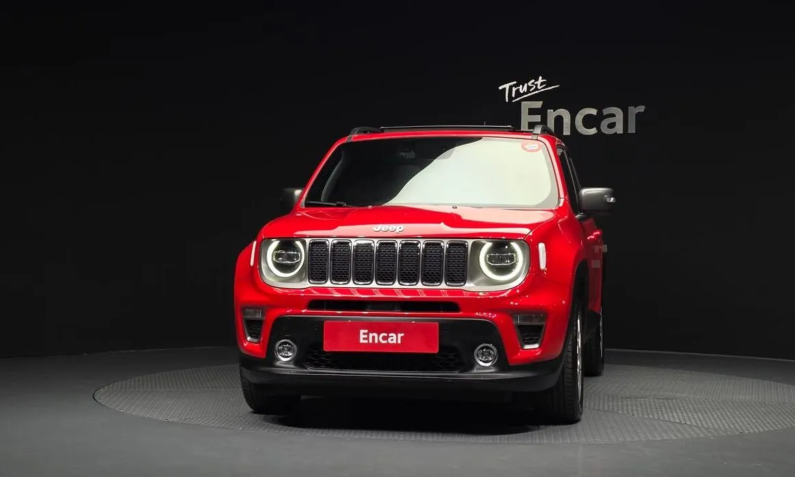 Jeep Renegade — фото 5