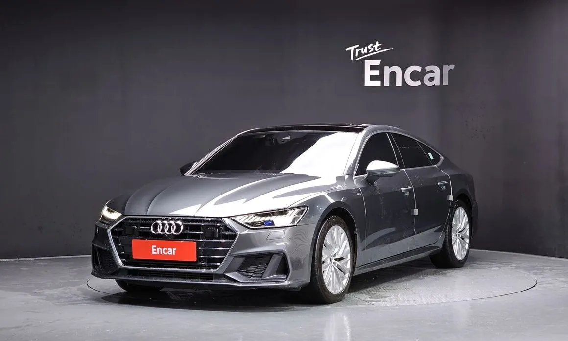 Audi A7 — фото 1