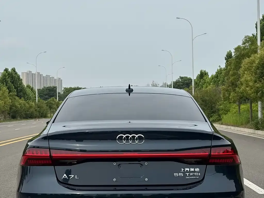 Audi A7L — фото 3