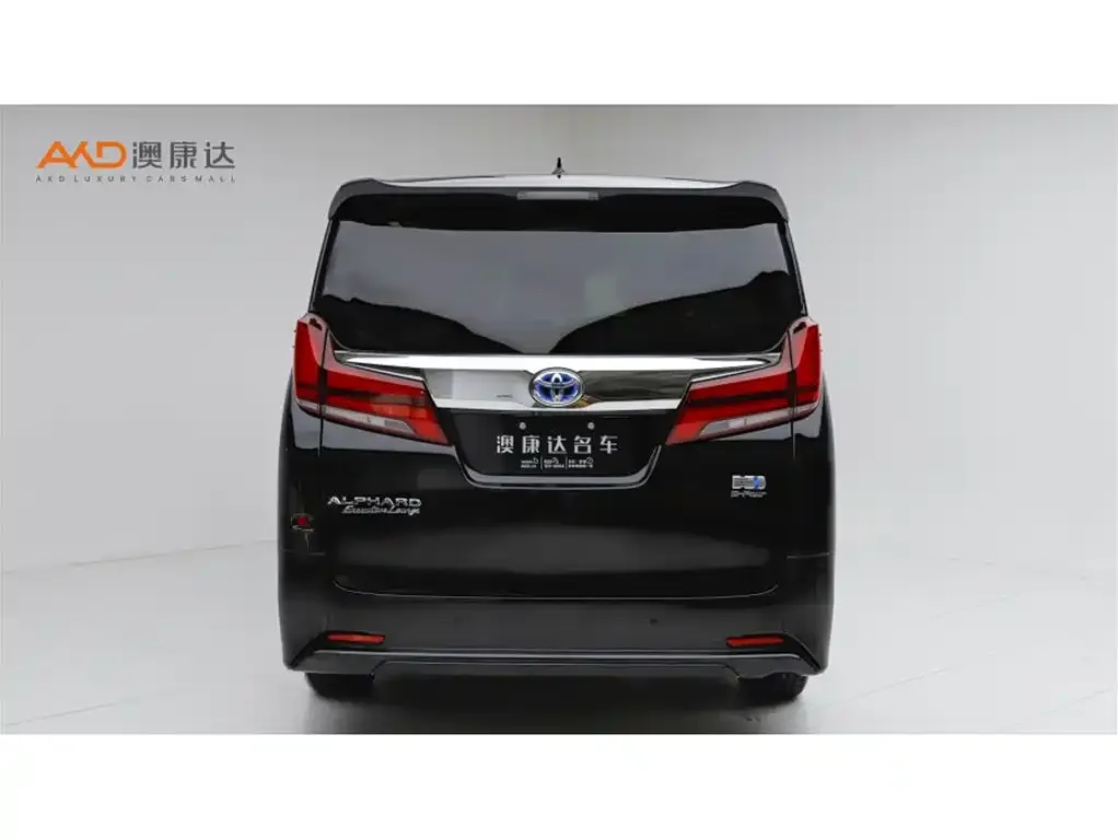 Toyota Alphard — фото 8