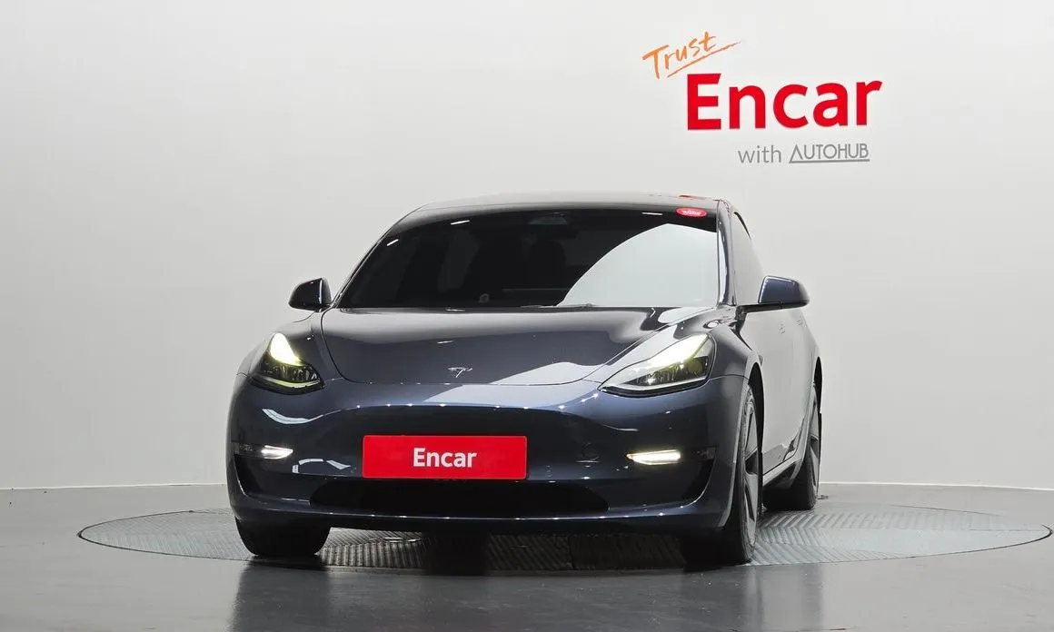 Tesla Model 3 — фото 2