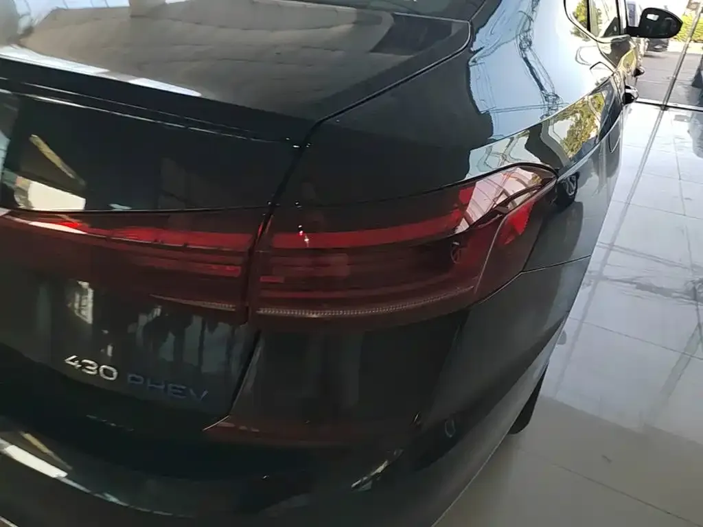 Volkswagen 帕萨特插电混动 — фото 3