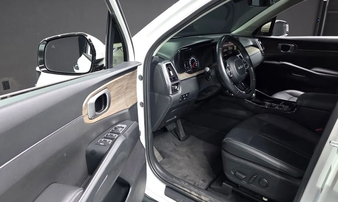 Kia Sorento — фото 9