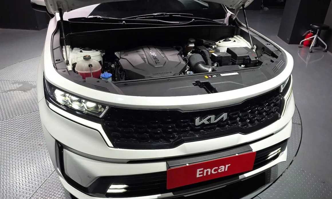 Kia Sorento — фото 10