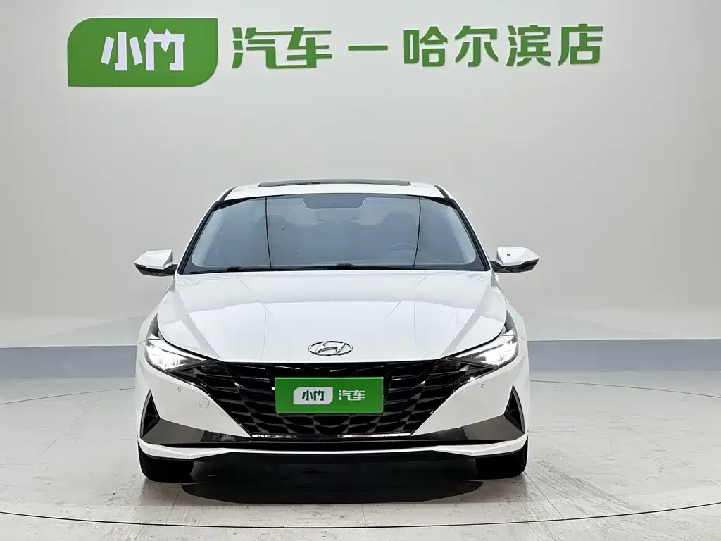 Hyundai Elantra — фото 2